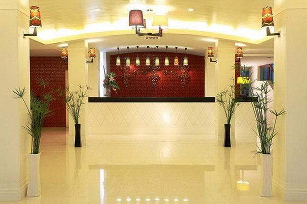 乌隆府天堂酒店 乌隆他尼 外观 照片