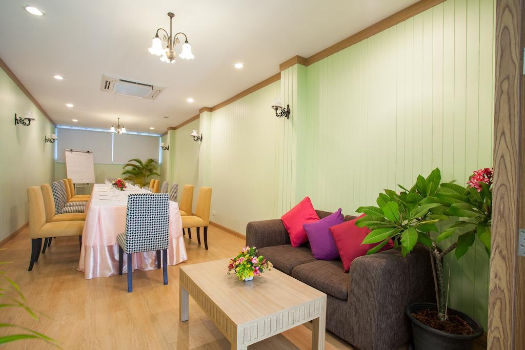 乌隆府天堂酒店 乌隆他尼 外观 照片